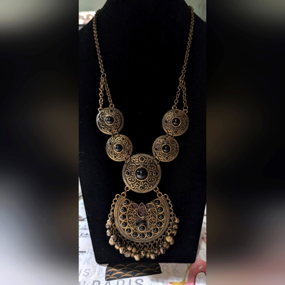 Antique Gold Baki Style Necklace